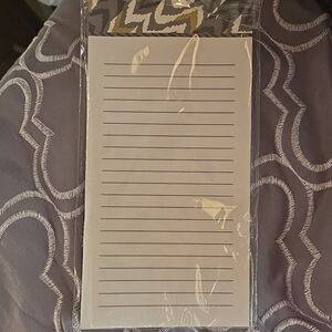 $4 thank you items, lowest it'll let me go. Add or bid on in shows, THANK U ♡♡